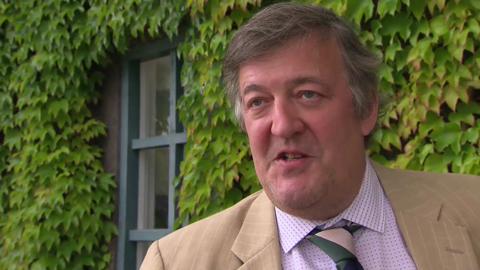 Stephen Fry Live @ Wimbledon Interview