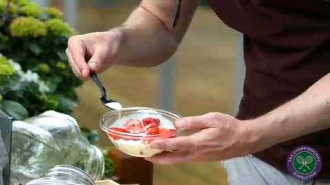 Eating and drinking... the Wimbledon way