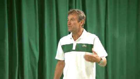 Coaching Corner: Federer's volley