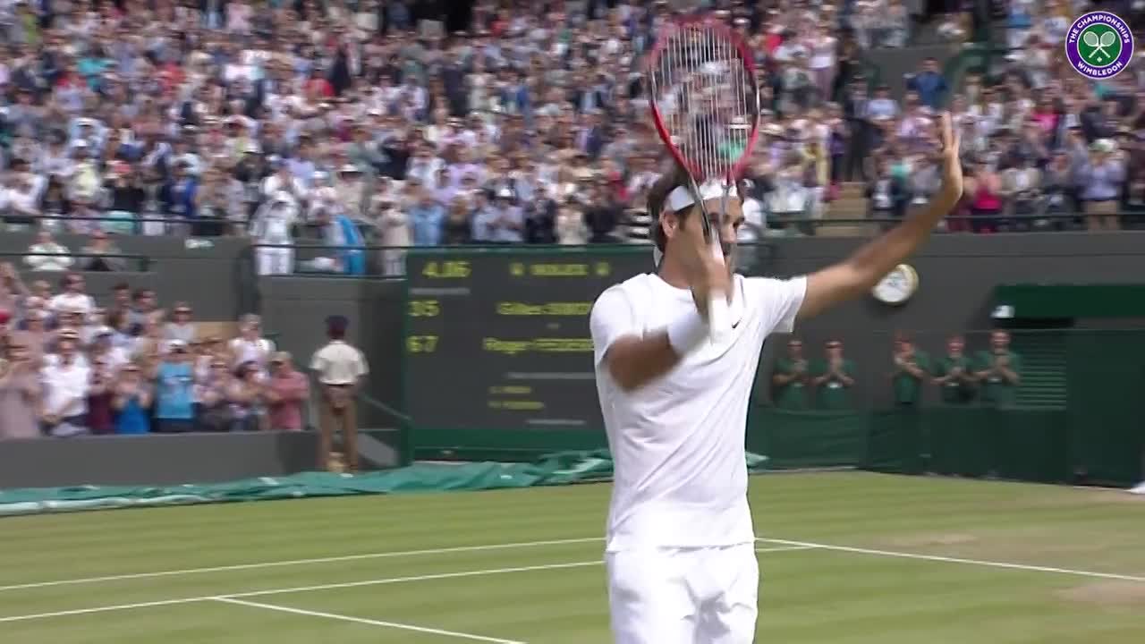 Triumphant Federer soaks up the applause