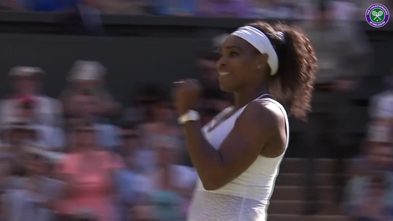 Serena serves out in style