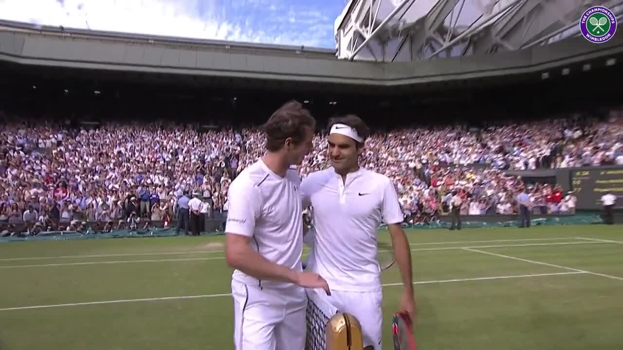 Murray congratulates flawless Federer