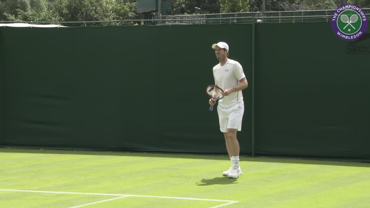 Murray plays practice set ahead of Wimbledon bid