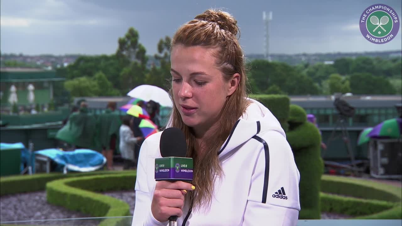Anastasia Pavlyuchenkova cruises through rain-delayed second round