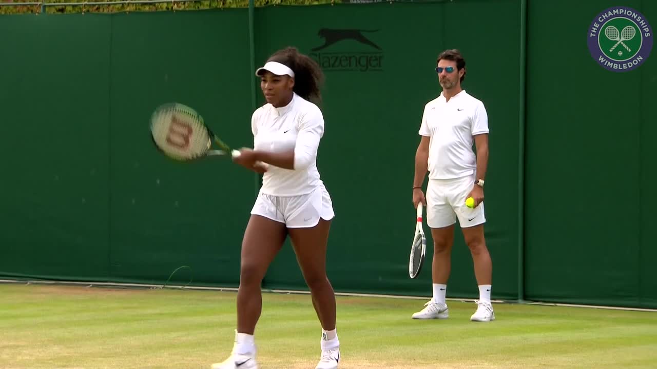 Serena Williams warms up ahead of Middle Sunday third round match