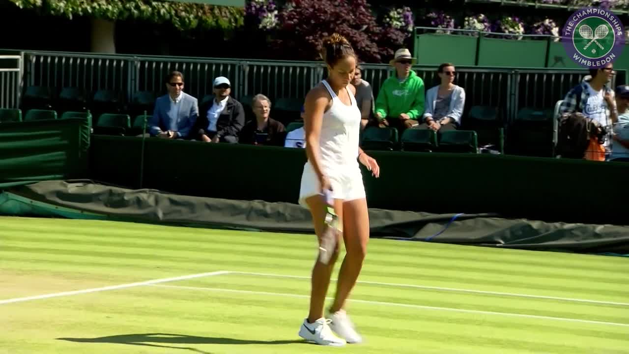 Madison Keys warms up ahead of fourth round match