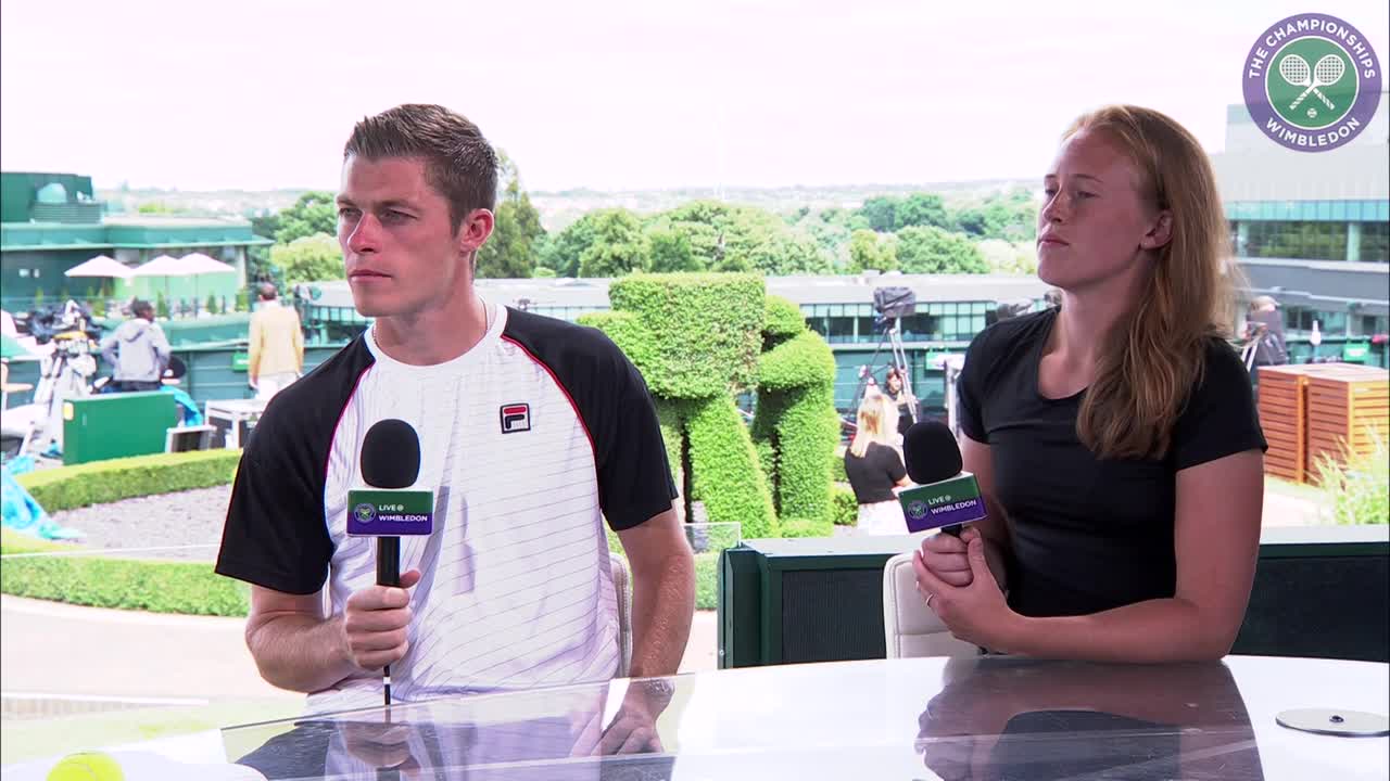 Neal Skupski and Anna Smith save four match points to down top seeds in mixed doubles