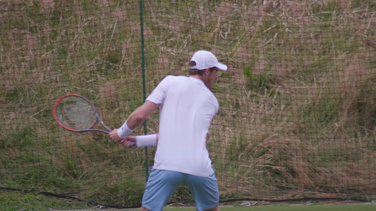 Murray trains for title defence