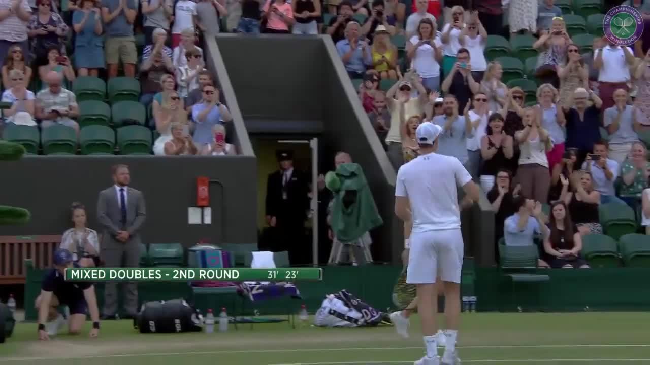 Murray & Hingis make winning start in mixed