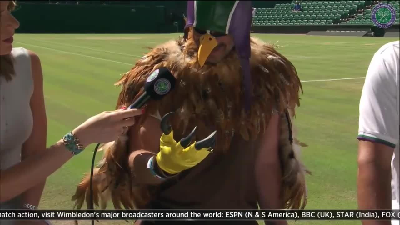 Fan comes dressed as Rufus The Hawk