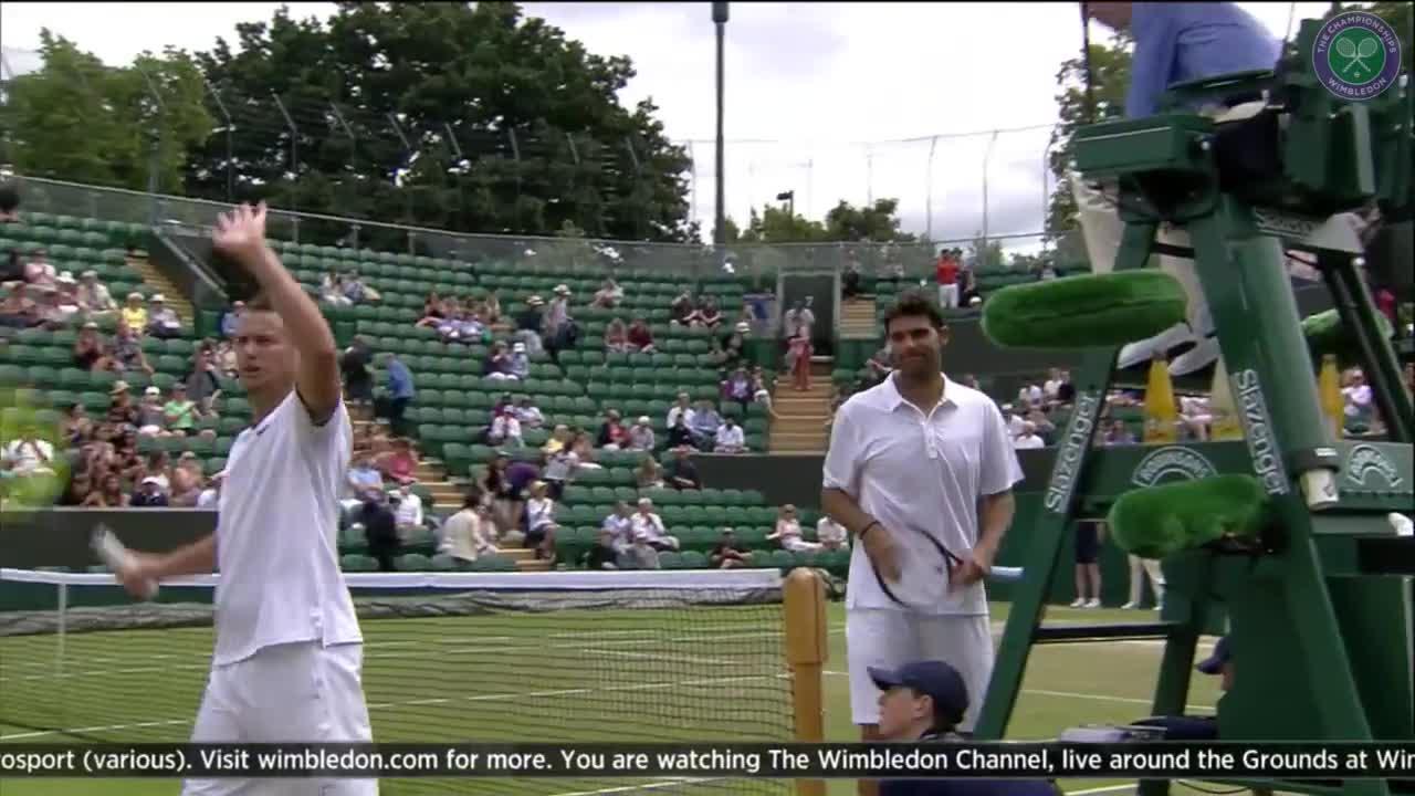 Hewitt/Philippoussis win invitational doubles opener