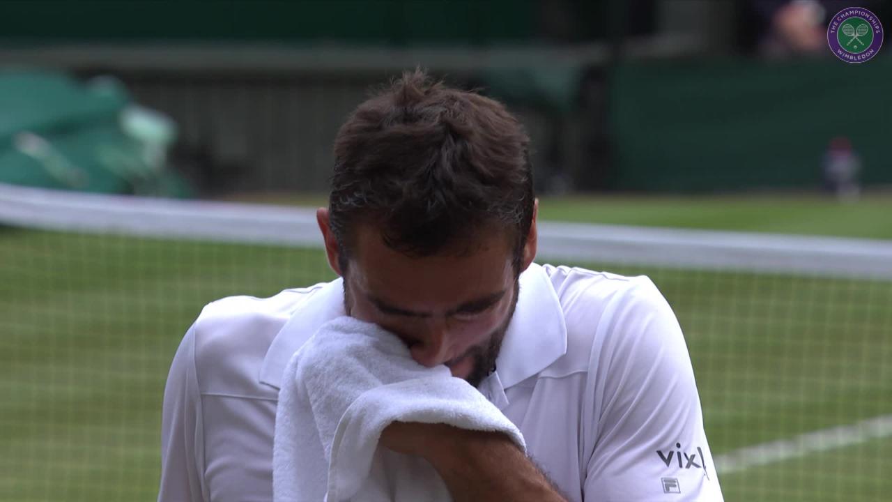 HSBC Play of the Day - Roger Federer